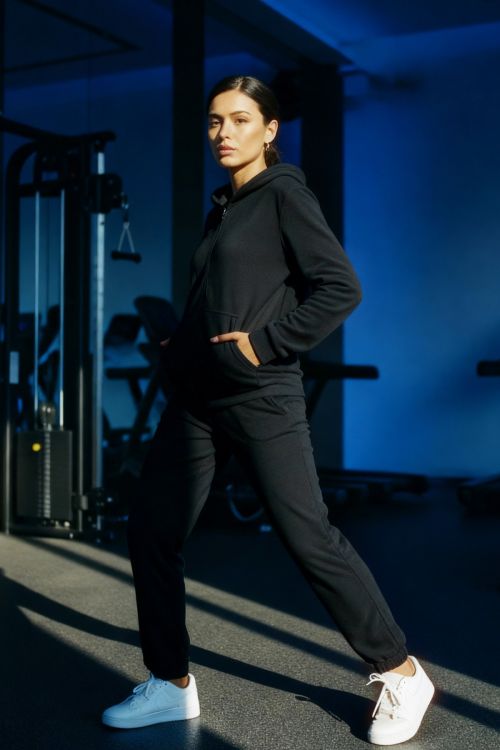 Φόρμα βελουτέ με φερμούαρ σε ελαστικό ύφασμα