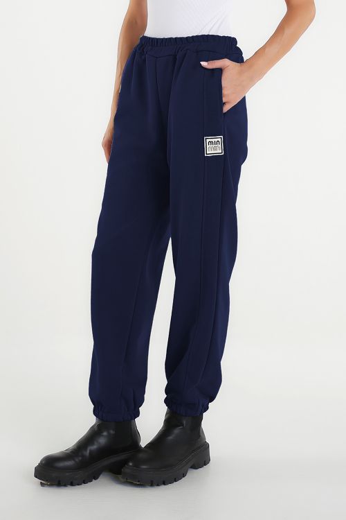 Παντελόνι φόρμα σε φαρδιά γραμμή 