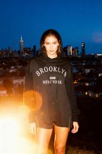 Μπλούζα oversize με δύο ύφασματα και τύπωμα