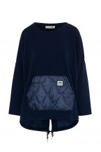 Μπλούζα oversize σε απαλό ύφασμα και διακοσμητική τσέπη. 